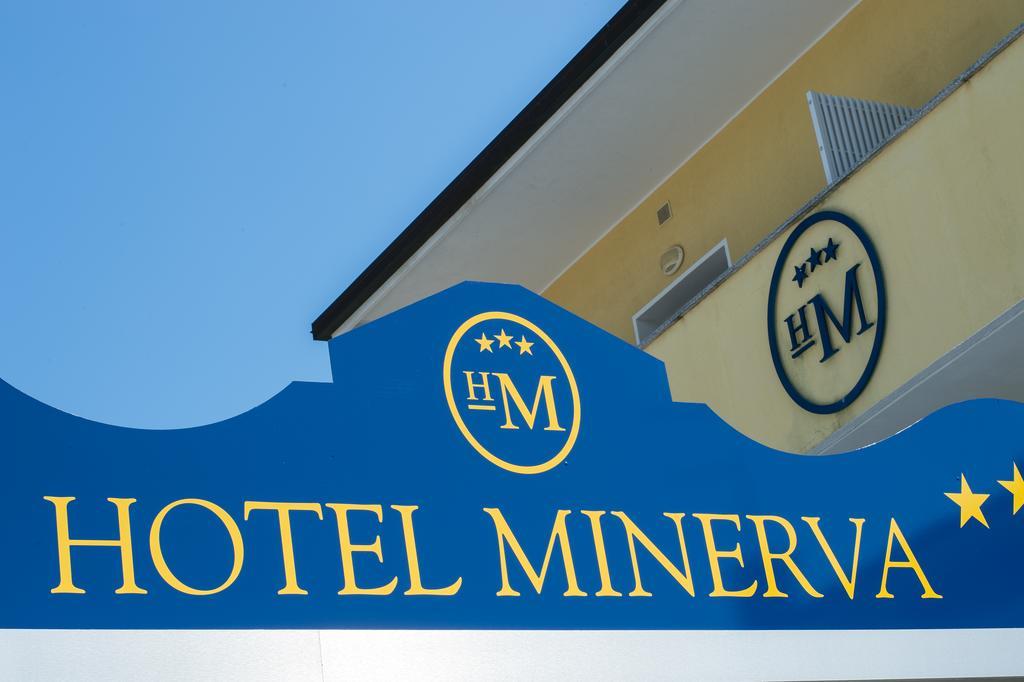 Hotel Minerva Lignano Sabbiadoro Luaran gambar