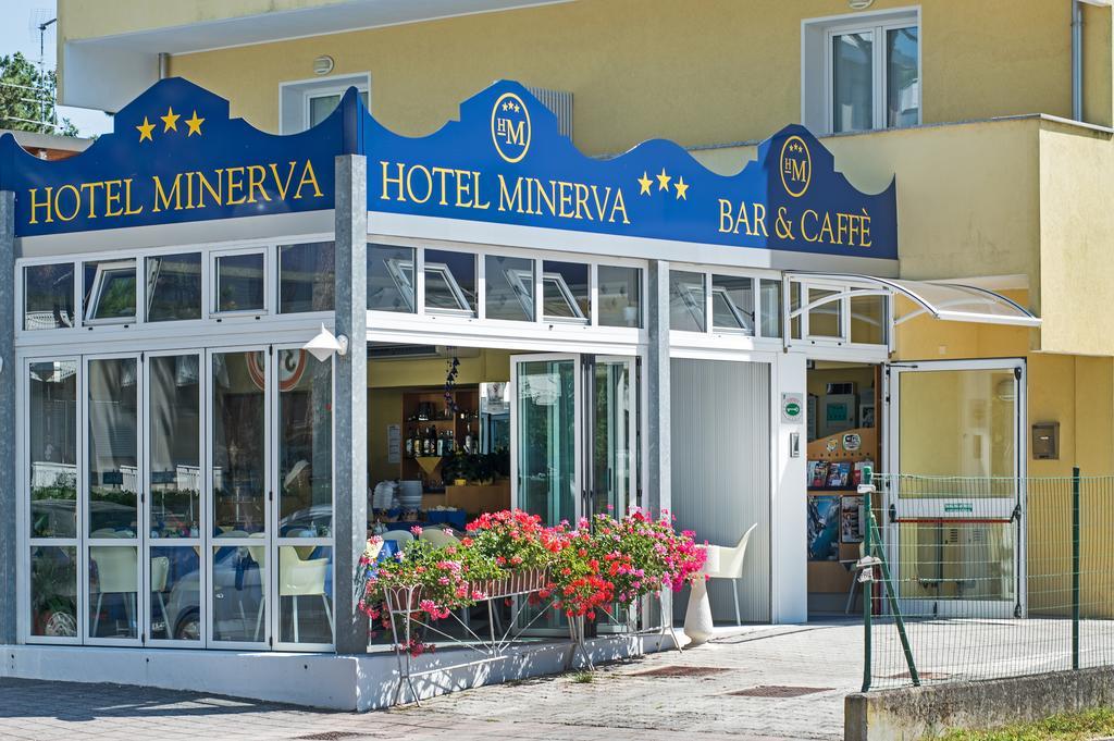 Hotel Minerva Lignano Sabbiadoro Luaran gambar