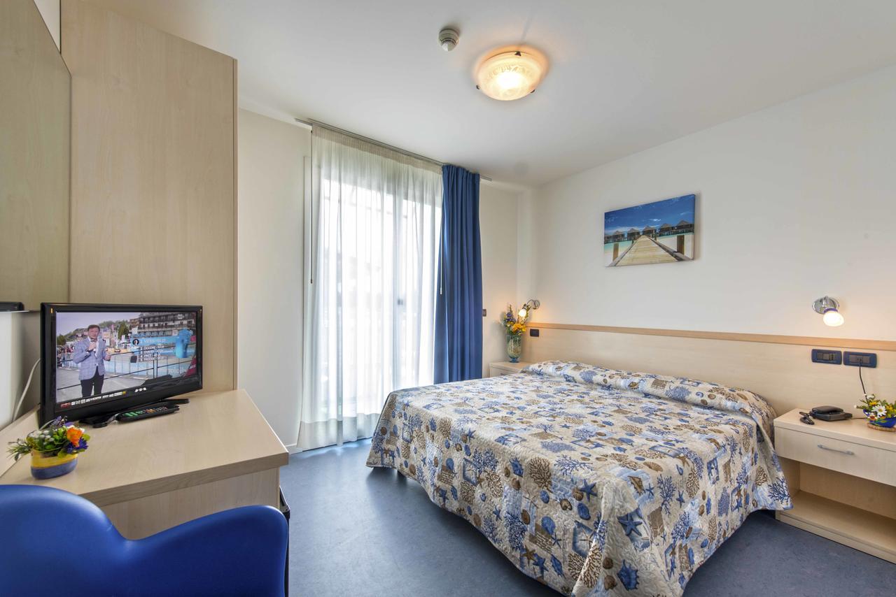Hotel Minerva Lignano Sabbiadoro Luaran gambar