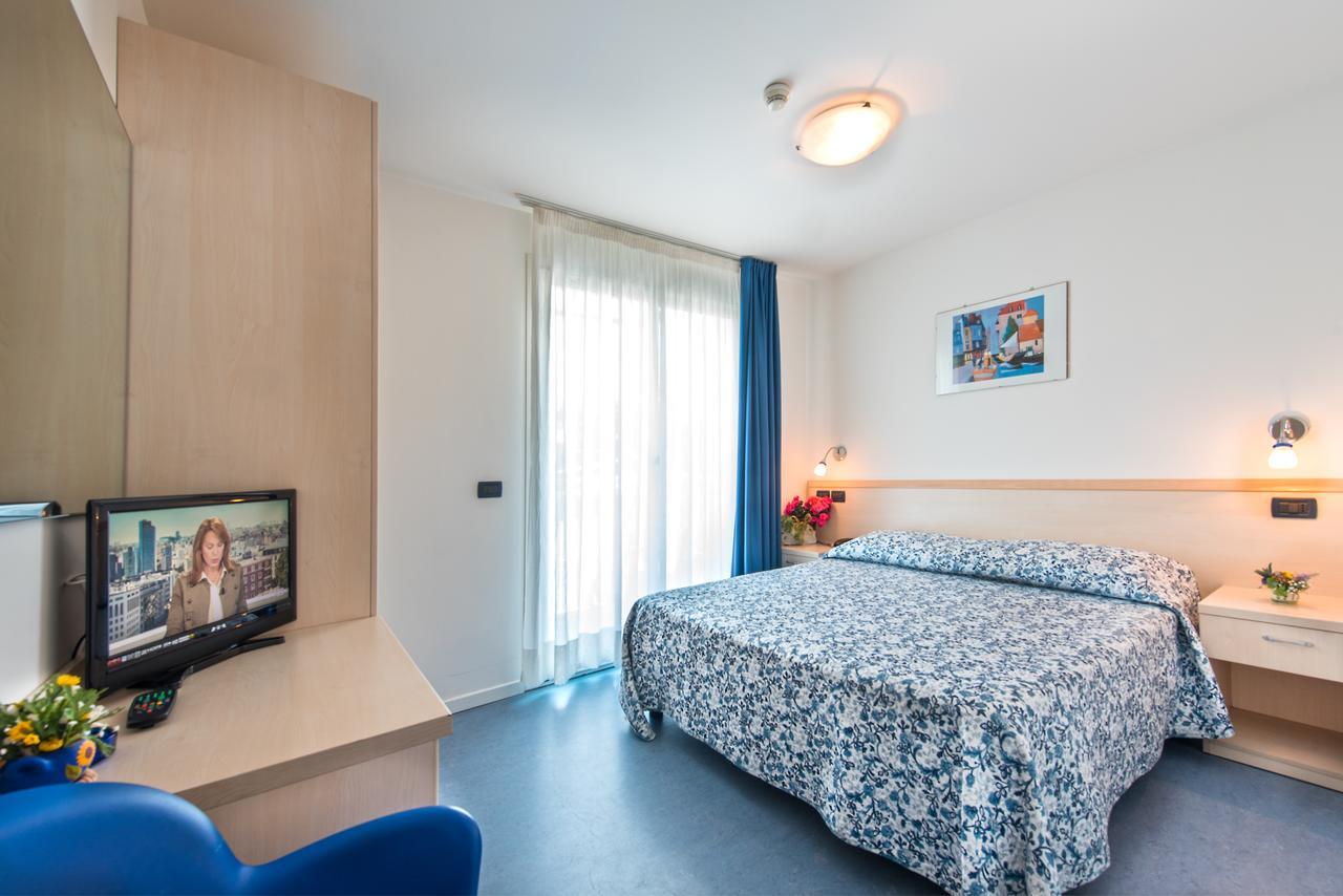 Hotel Minerva Lignano Sabbiadoro Luaran gambar