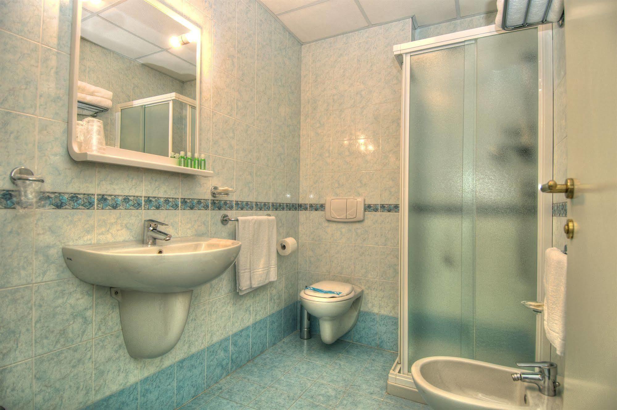 Hotel Minerva Lignano Sabbiadoro Luaran gambar