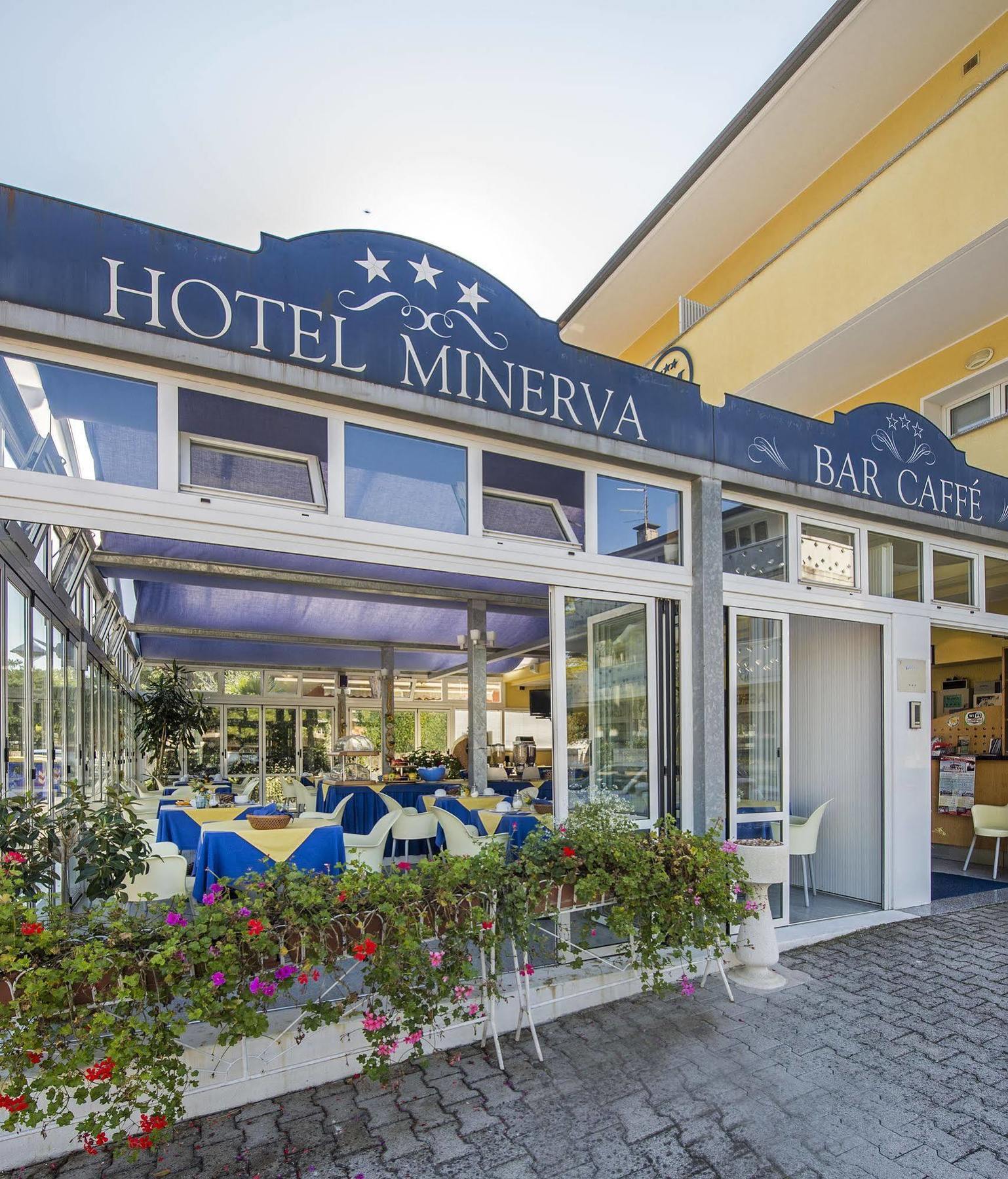 Hotel Minerva Lignano Sabbiadoro Luaran gambar